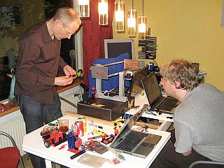 De groep aan het werk